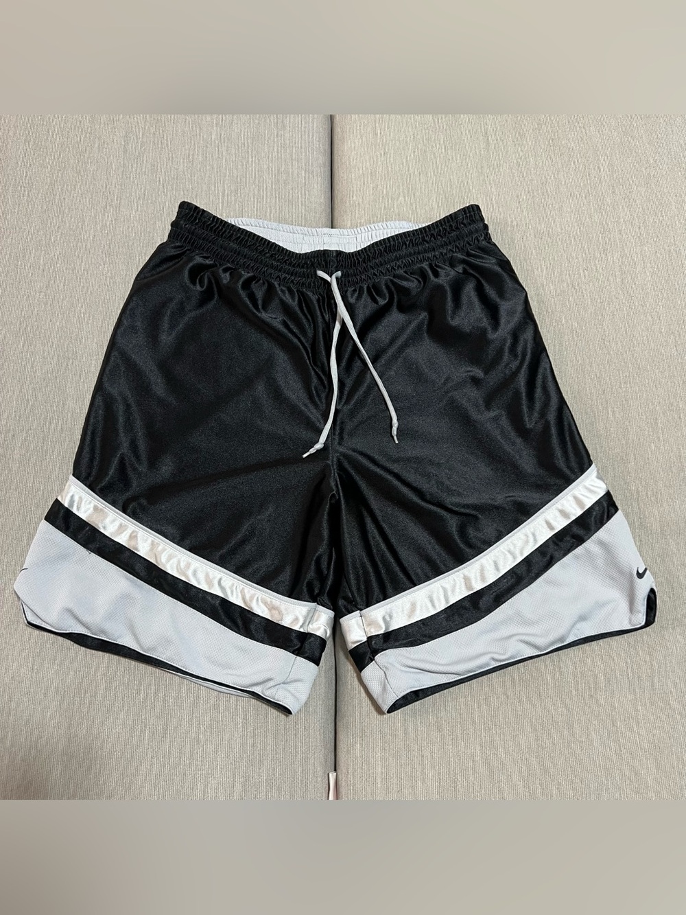 Nike Reversible Shorts Mens Shiny Silver Black Y2k Baggy Vtg Sz Large Ball Logo